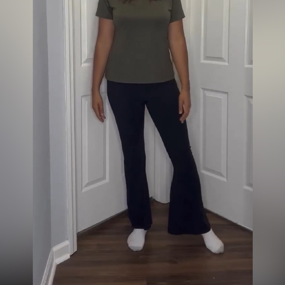 Crossover Workout Leggings in the Size XL - Sun - Picture 1 of 4